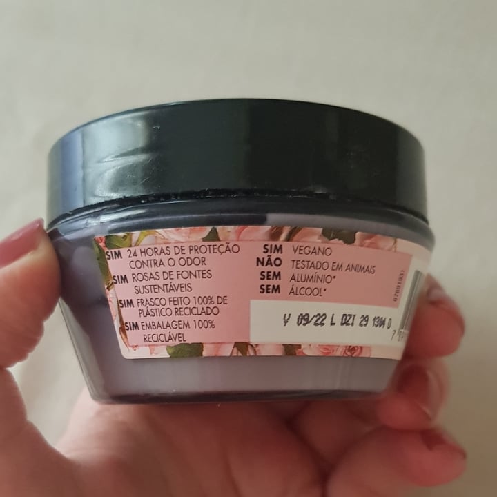 photo of Love Beauty and Planet Desodorante shared by @melissamarques on  15 Oct 2021 - review