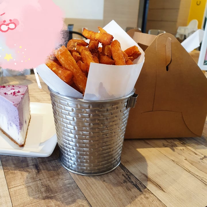 photo of WS Deli Experience Store Sweet Potato Fries shared by @iloveveggies on  11 Nov 2020 - review