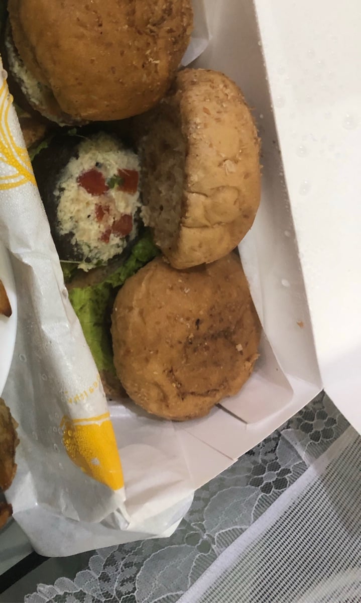 review photo of Burgreens Mall of Indonesia Mini Trio shared by @ndyct on 24 May 2020 - review