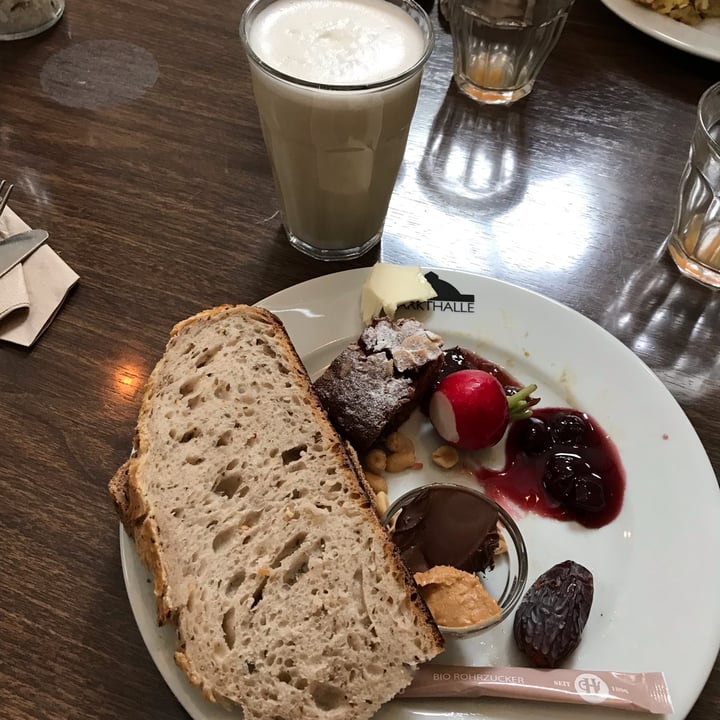 photo of Zmorgeland | aw Brunch shared by @arenavegan on  08 May 2022 - review