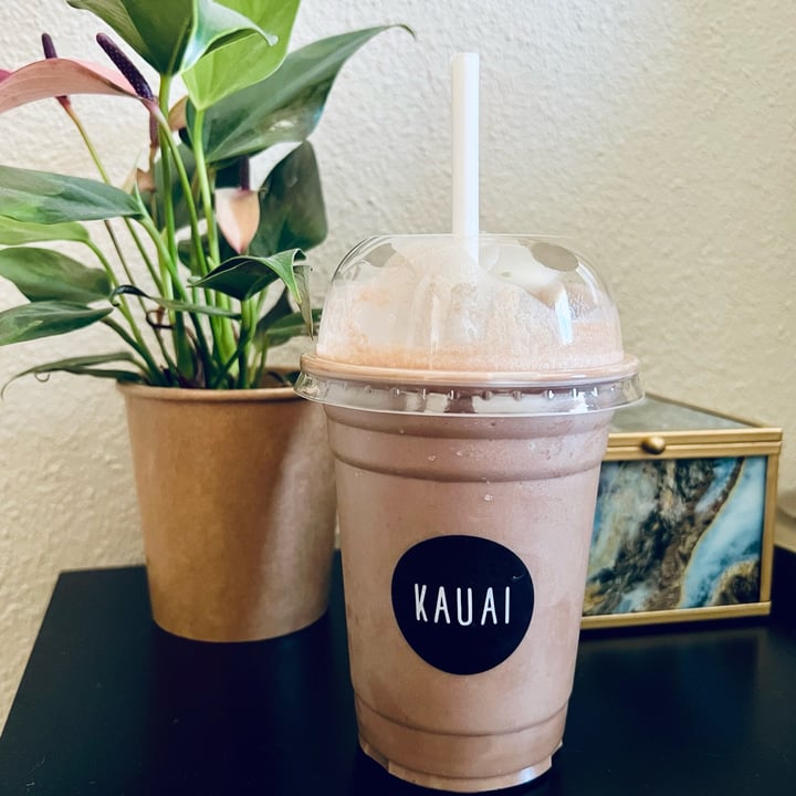 photo of Kauai Plant Peanut Butter Bomb Smoothie shared by @lienloves on  03 Sep 2022 - review