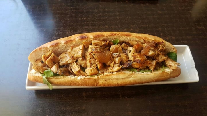 photo of La Cerveseria Clandestina Vegan Frankfurt Sandwich: Heura shared by @oskar-vegantv on  04 Sep 2019 - review