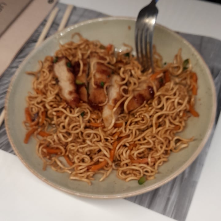 photo of UDON Bilbao Abando Vegan Corral Yakisoba shared by @oihana on  28 Nov 2022 - review