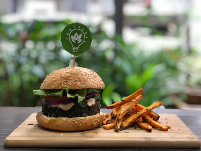Photo du plat “walnut & spinach burger”