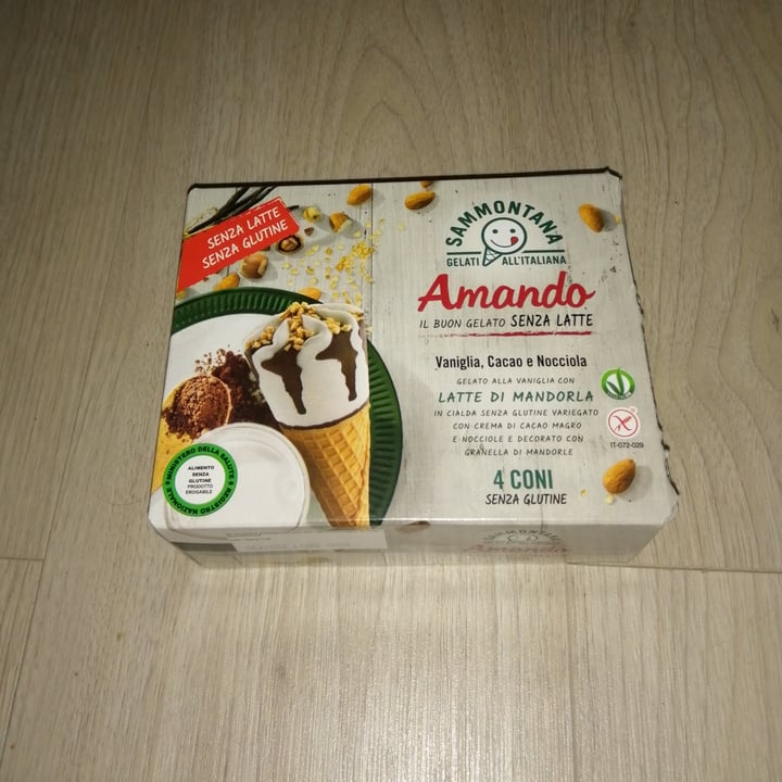 review photo of Sammontana Cono Vaniglia, Cacao E Nocciola shared by @veganfroggy on 03 Oct 2020 - review