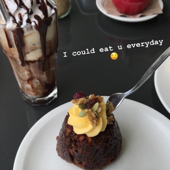 review photo of Cafe Green Door Carrot Cake shared by @coconutmocha on 24 Oct 2021 - review