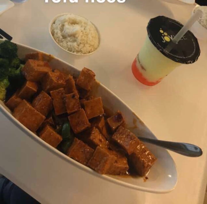 review photo of Joy Yee Spicy Orange Tofu shared by @cornfritter on 01 Apr 2020 - review