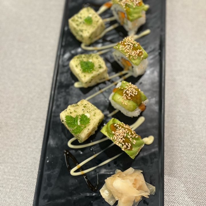 review photo of Elemen @ PLQ Mall Tempura Tofu with Avocado Roll shared by @laksh03 on 29 Dec 2021 - review