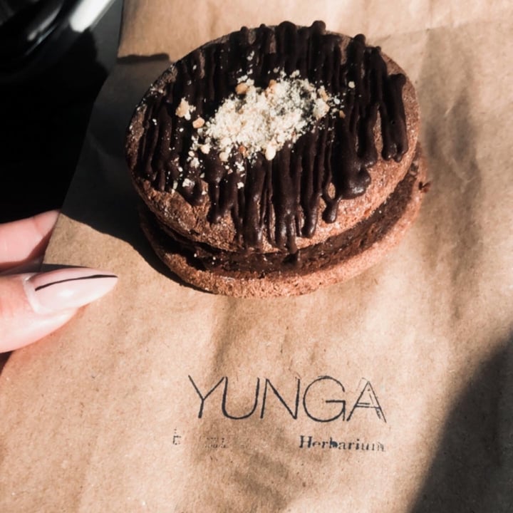 photo of YUNGA Café Alfajor de mousse shared by @cecishelter on  20 Aug 2022 - review