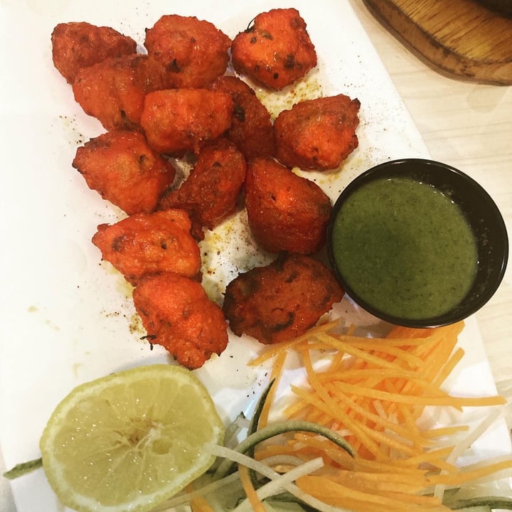 photo of Gokul Raas Vegetarian Restaurant Chicken tikka starter shared by @samtoomer on  30 Jul 2020 - review
