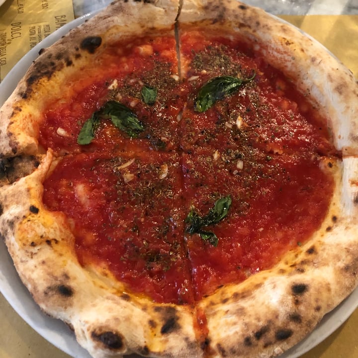 photo of Pizza e Mozzarella Pizza marinara shared by @rumakaur on  13 Jul 2022 - review
