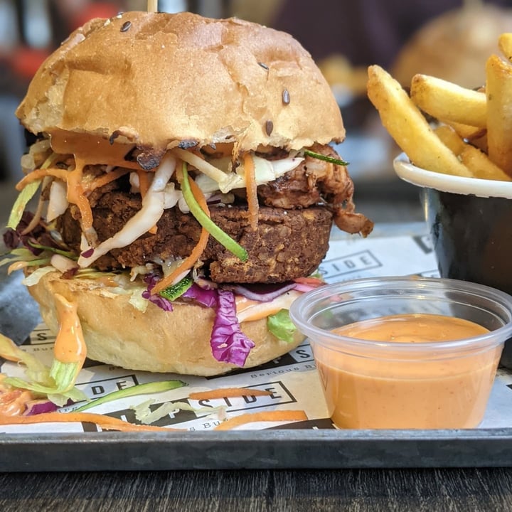 photo of Flipside Vegan Burger shared by @irishveganjo on  02 Oct 2021 - review