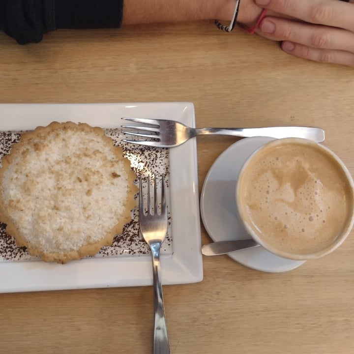 photo of Oh my Veggie Market & Natural Food Cortado con leche de Almendras shared by @javierayp on  18 Nov 2021 - review