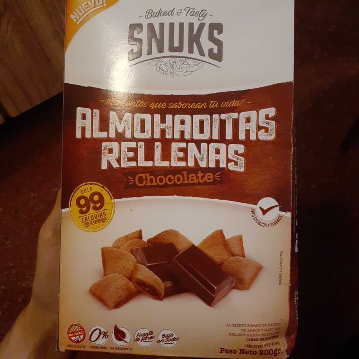 photo of Snuks Almohaditas Rellenas de Chocolate shared by @ariirych555 on  13 Feb 2021 - review