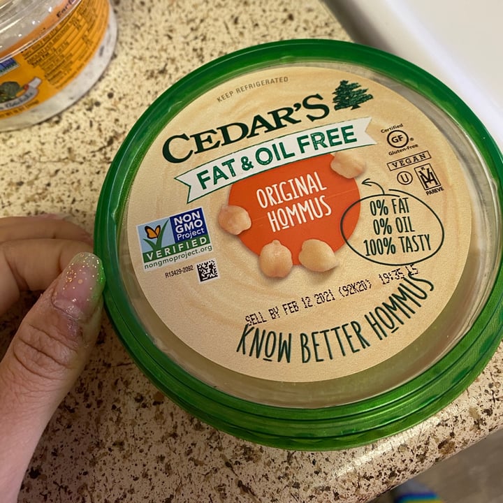 photo of Cedar's Foods Fat and Oil Free OG Hummus shared by @veganzzz on  30 Dec 2020 - review