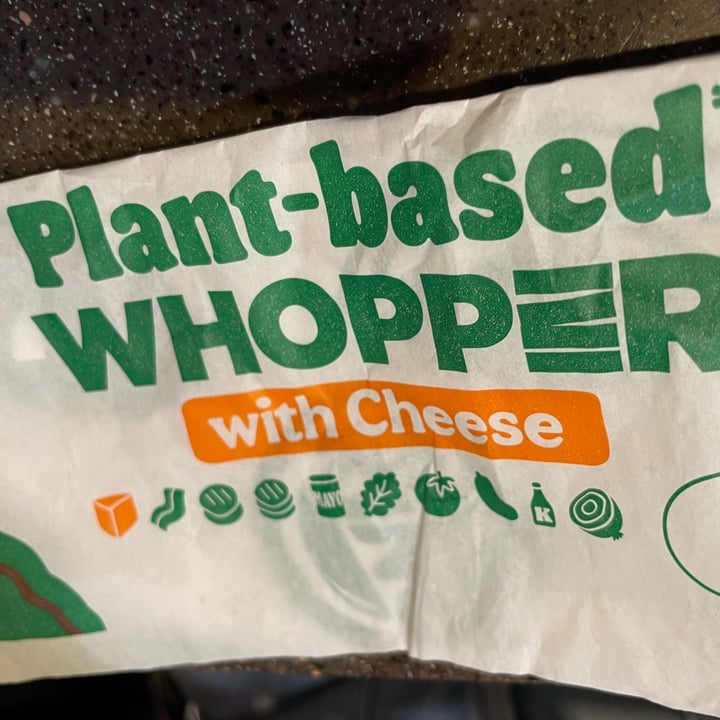review photo of Burger King Plant-Based Whopper shared by @marialaucas on 20 Feb 2022 - review