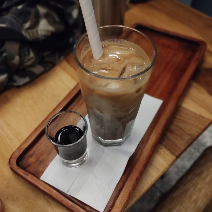 photo of Go Native Lavelle Road Iced Latte shared by @lol1409 on  15 May 2022 - review