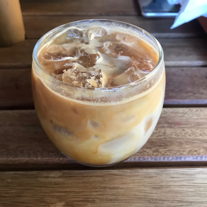 photo of Amelia Café Latte con leche de almendras shared by @leilavilco on  04 Apr 2021 - review