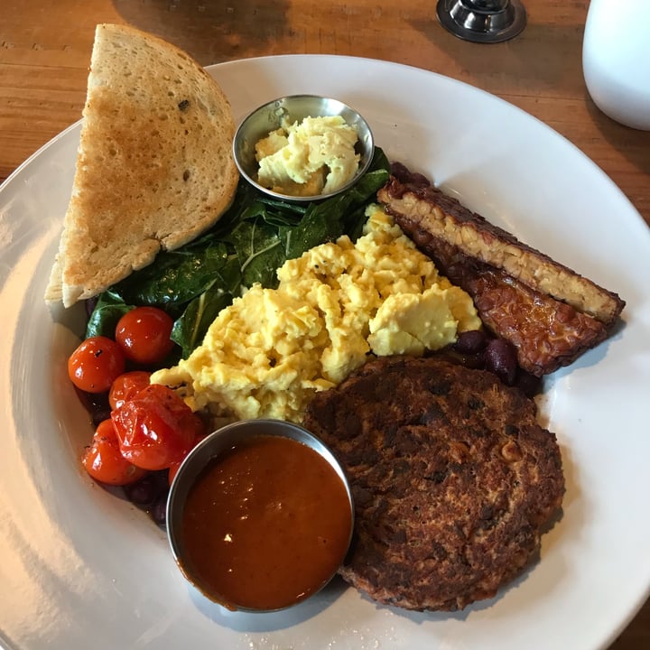 photo of Reverie Cafe + Bar Bloomington Breakfast shared by @dianna on  22 Nov 2021 - review