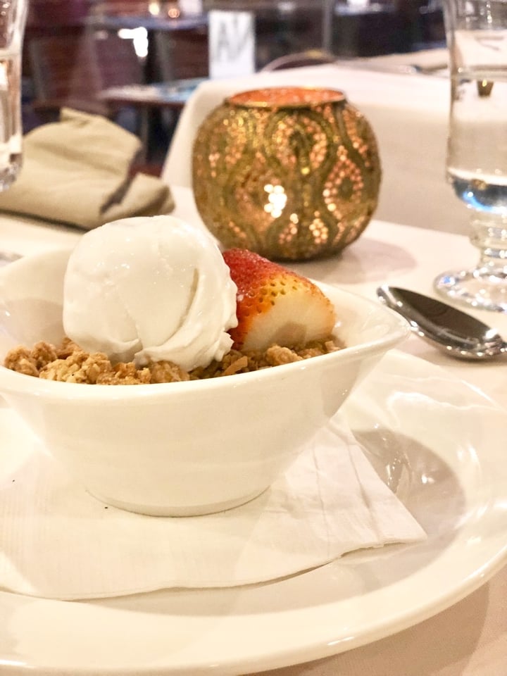 photo of Original Sin Mediterranean Restaurant Apple Crumble with Coconut Ice Cream shared by @kareechan on  25 Oct 2019 - review