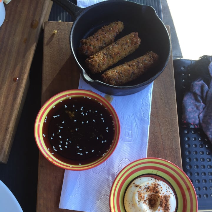 review photo of El Barista Caffé Palitos de quinoa con salsa agridulce shared by @eeevelyn on 14 Jan 2021 - review