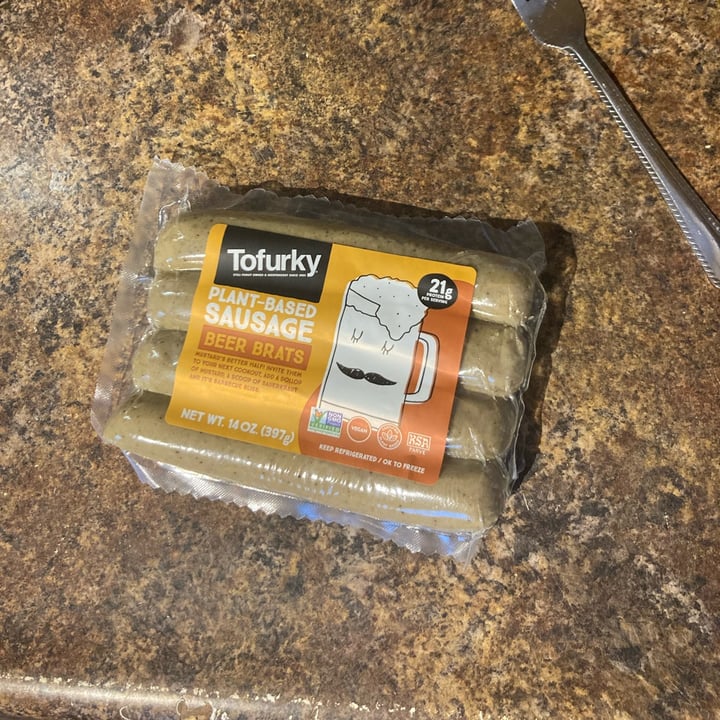 photo of Tofurky Original Sausage Beer Brats shared by @lansterm on  15 Dec 2022 - review