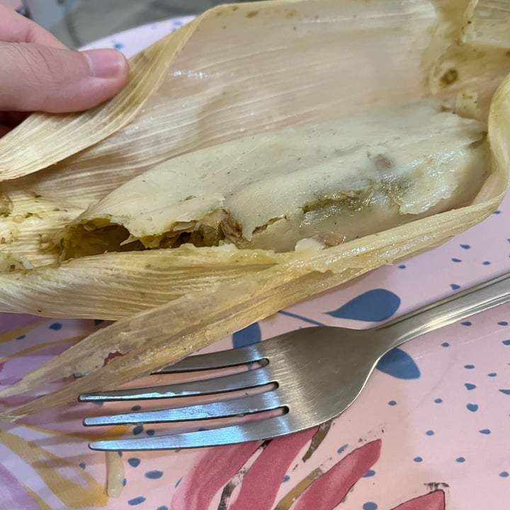 photo of Titi's Cakes Tamales shared by @natgutierr on  01 Jun 2022 - review