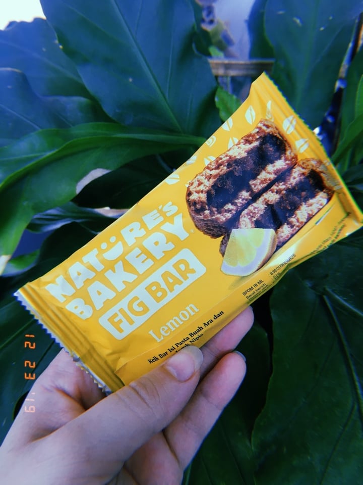 photo of Nature's Bakery Lemon Fig Bar shared by @shyafira on  23 Dec 2019 - review