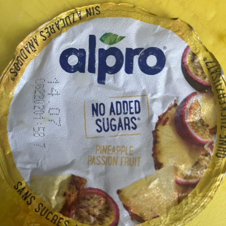 photo of Alpro yogurt soia pineapple shared by @niki98 on  02 Jul 2022 - review