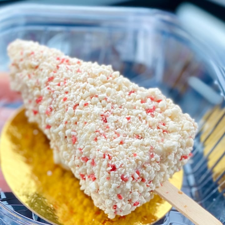 photo of Vegan Treats, Inc. Strawberry Cheesecake On a Stick shared by @amz8893 on  16 Jun 2020 - review