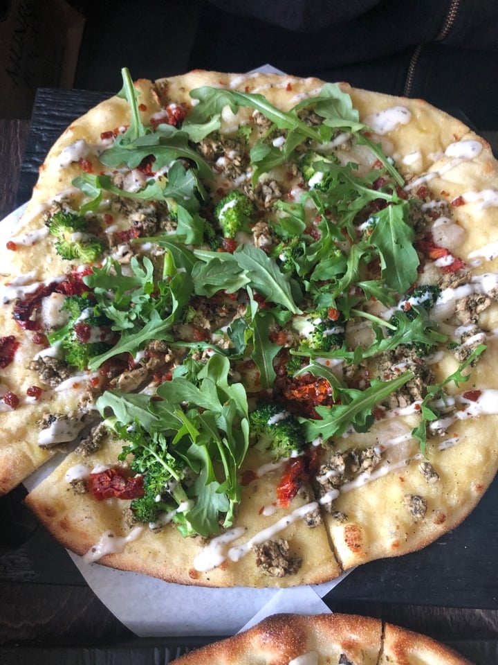photo of Virtuous Pie Pesto CBR Pizza shared by @maggiehertzberg on  26 Jan 2020 - review