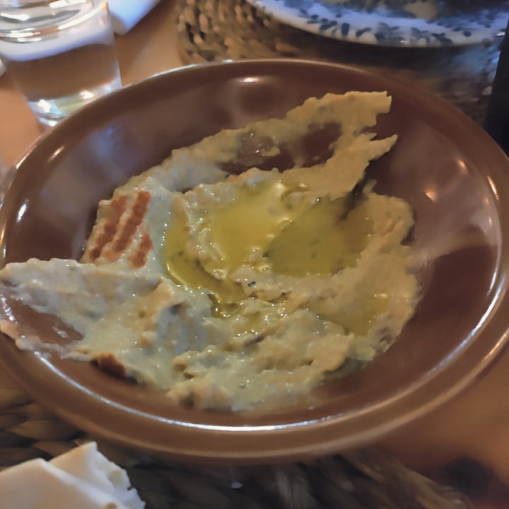 photo of Hommus - Snack Libanese Baba Ganoush shared by @magzape on  03 Jul 2022 - review