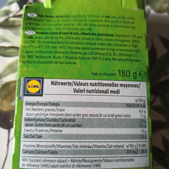 review photo of Vemondo Tofu affumicato shared by @sirgloyn on 12 Nov 2021 - review