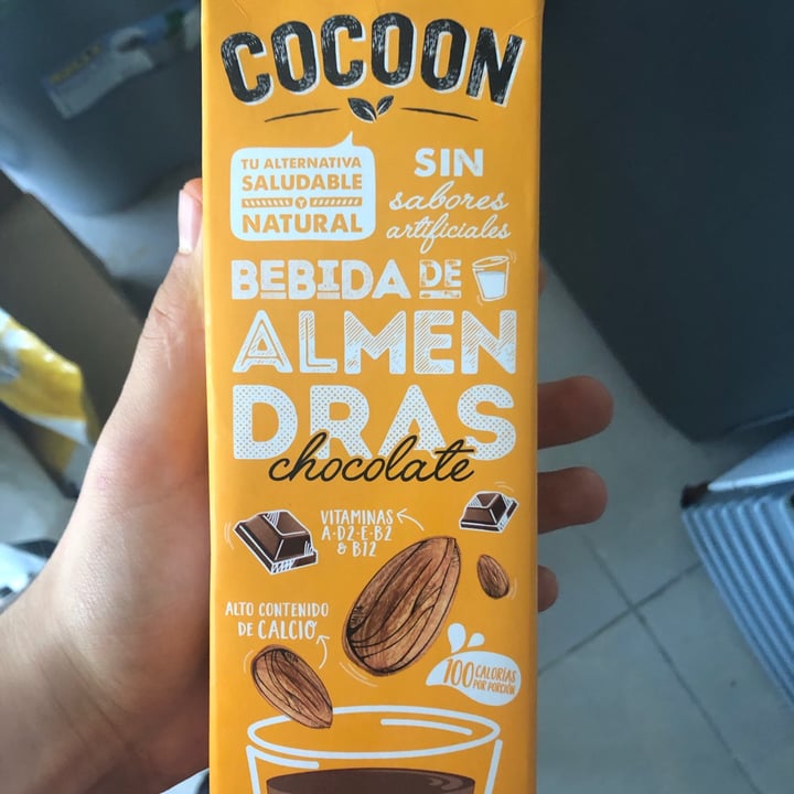 photo of Cocoon Bebida de Almendras sabor Chocolate shared by @tomascanapino on  17 Jun 2020 - review
