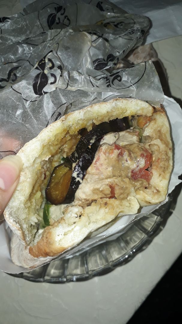photo of Veggie Medio Oriente Sandwich Sabij shared by @sofialegre on  10 Apr 2020 - review