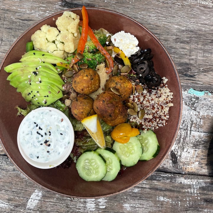 photo of The Flow Bali Spiced falafel And Quinoa shared by @wiiiiza on  05 Aug 2021 - review