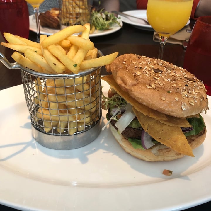 photo of Ginett Restaurant & Wine Bar Vegan Burger shared by @aishahalattas on  03 Oct 2020 - review