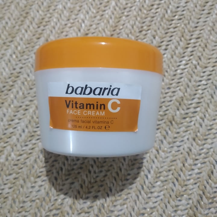 photo of Babaria Bio  Crema Facial Com Vitamina C shared by @roodramasco on  12 Feb 2021 - review