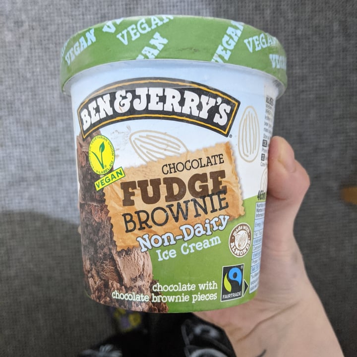 photo of Ben & Jerry's Chocolate Fudge Brownie Non-Dairy Ice Cream shared by @vegans0ph3 on  10 Feb 2021 - review