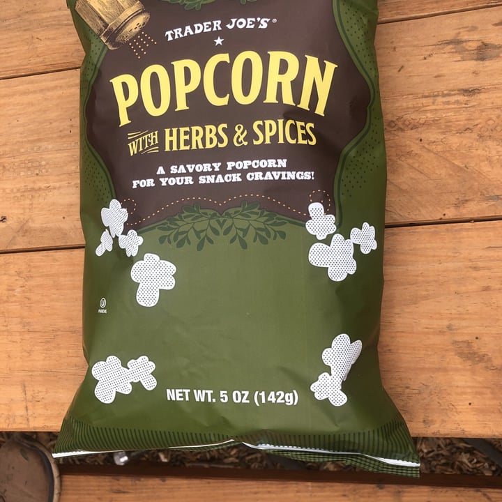 photo of Trader Joe's Popcorn with herbs and spices shared by @veg4lyfe on  15 May 2021 - review