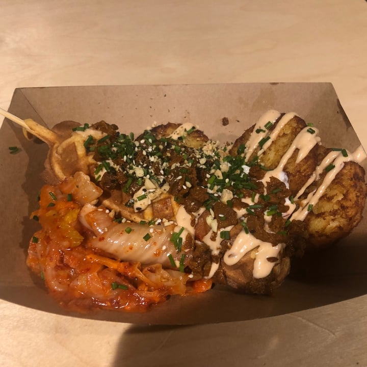 photo of Veg Machine Kimchi Waffle Dog shared by @p2tka on  05 Sep 2021 - review
