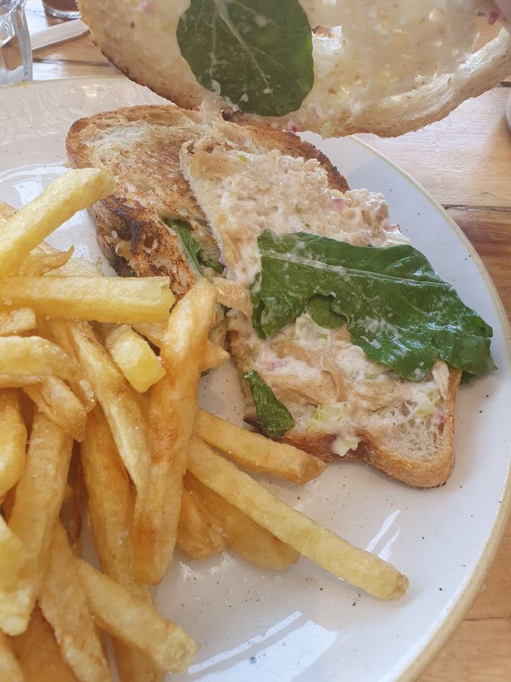 photo of Jackson’s Real Food Market Bryanston Toasted Chicken Mayo shared by @sunshineyum on  06 Mar 2020 - review