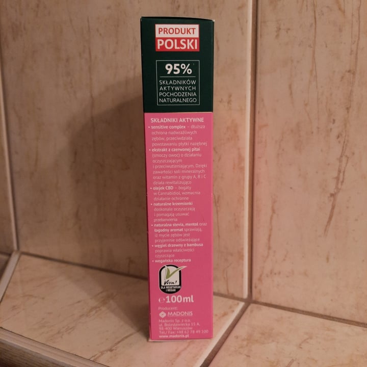 photo of madonis toothpaste shared by @annapycha on  20 Jul 2022 - review