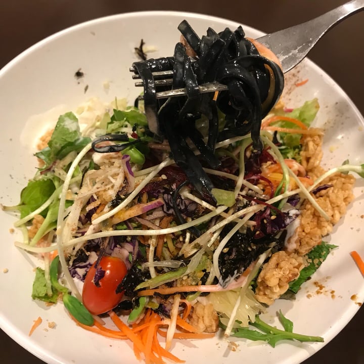photo of New Green Pasture Cafe Charcoal Noodle Salad shared by @ycarolyn on  09 May 2019 - review