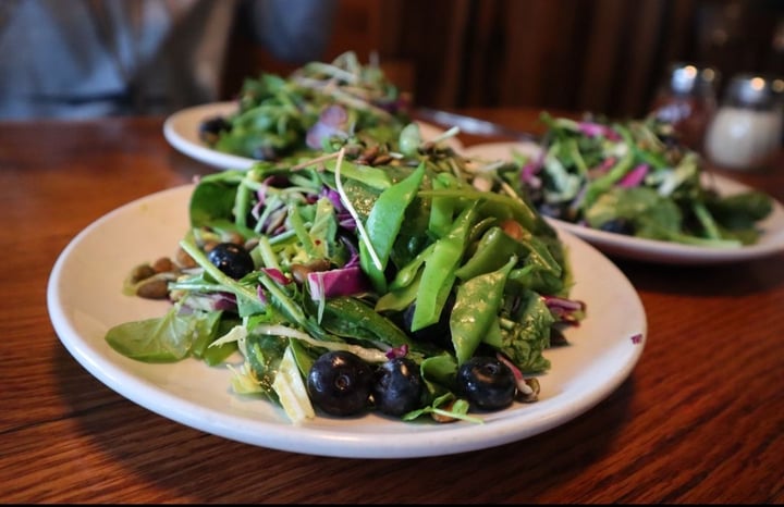 photo of Harvest Bar + Kitchen Mean Green Salad shared by @lizmaselli on  20 Feb 2020 - review