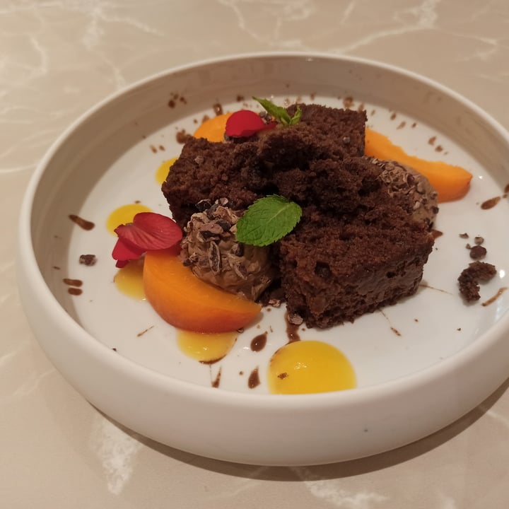photo of Linfa Milano - Eat Different Sacher scomposta shared by @gingerica on  26 Sep 2021 - review