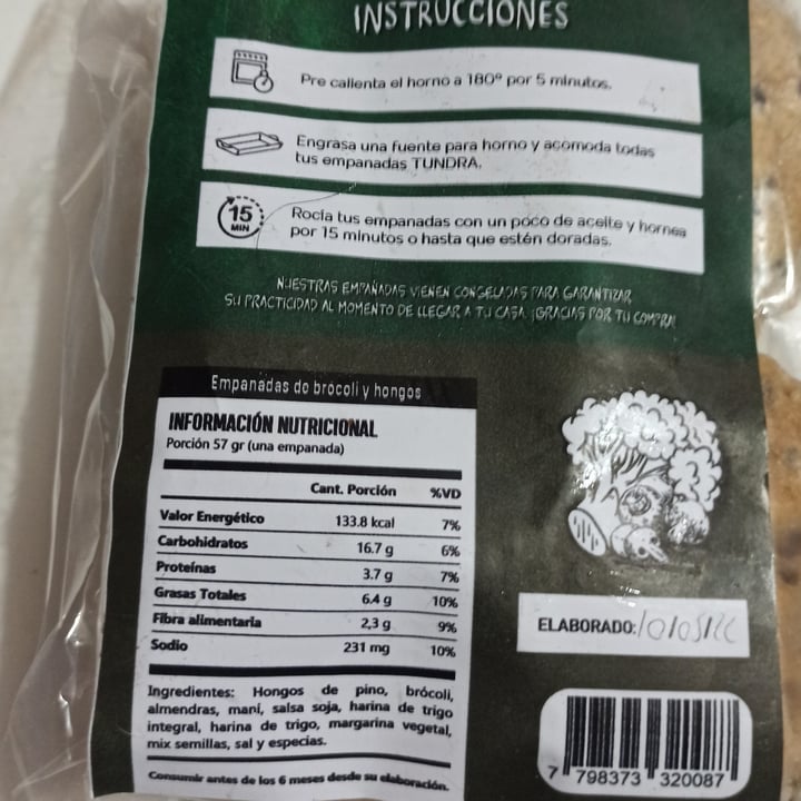 review photo of Tundra Empanadas De Brócoli Y Hongos De Pino shared by @gisa on 15 May 2022 - review