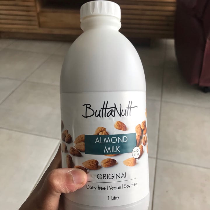 photo of ButtaNutt Almond Milk Original shared by @plantpoweredpayalla on  02 Oct 2020 - review