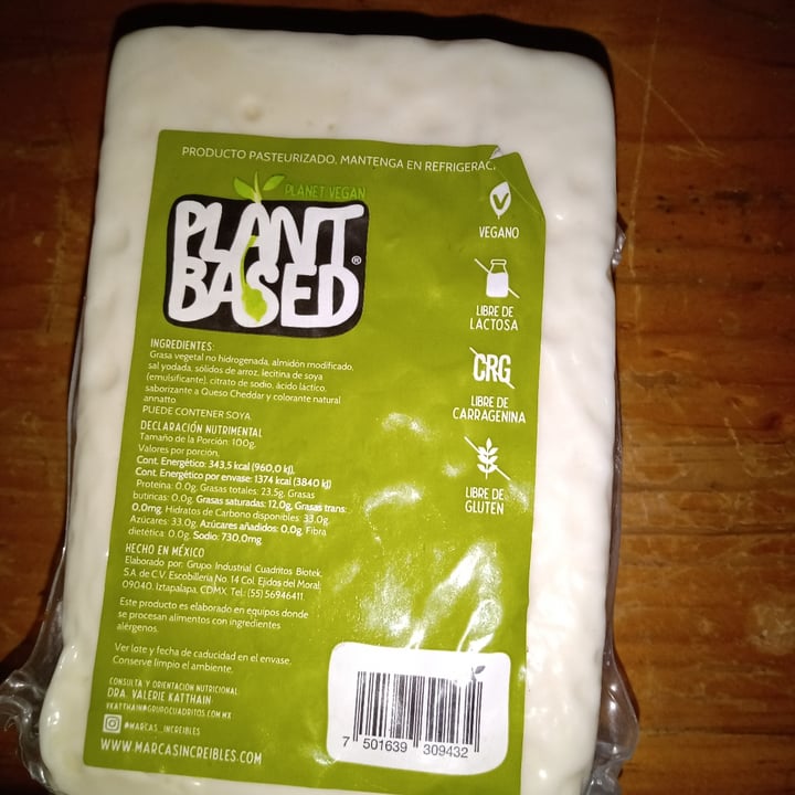 photo of Planet Vegan Plant Based Mozzarella shared by @mafergr on  14 Mar 2022 - review
