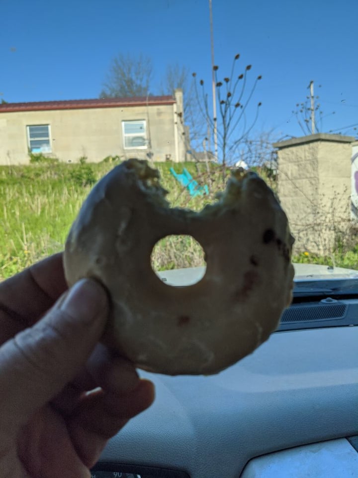 photo of Rainbow Bakery Maple Bacon Donut shared by @farmanimalman on  24 Apr 2020 - review